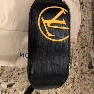 Louis Vuitton Bags - Lv Men’s bumbag Louis Vuitton Bags - Lv Men’s bumbag